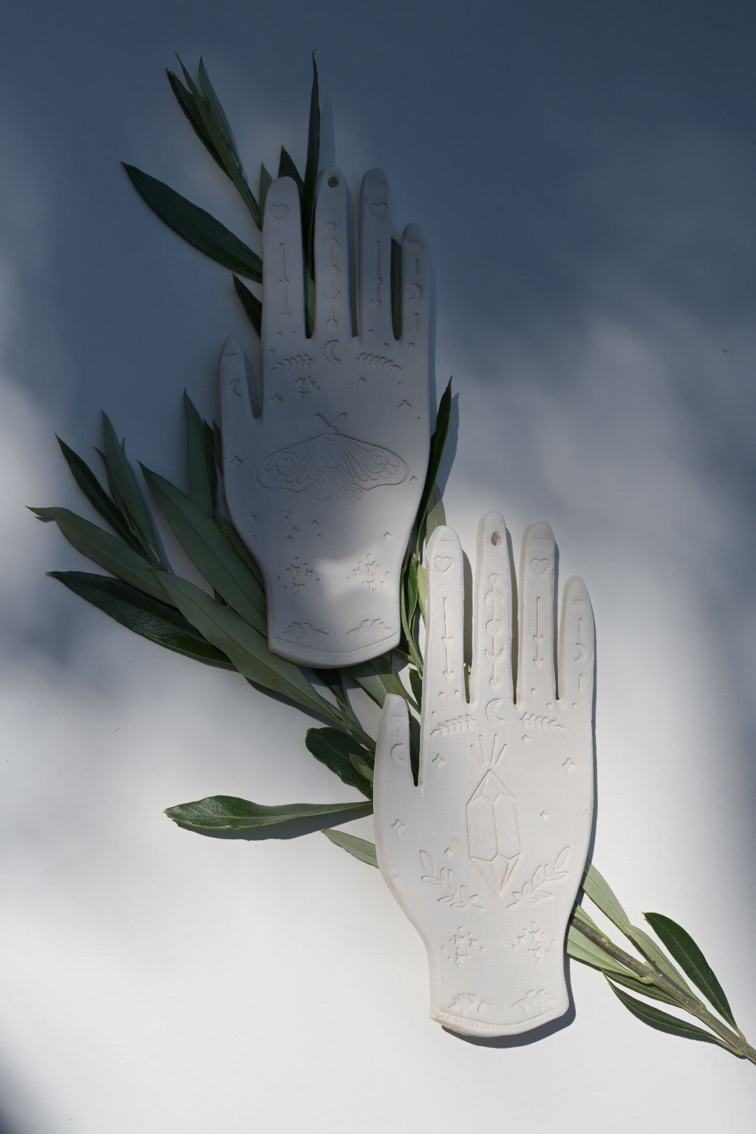 LPDV Ceramics - Wandschmuck Hand - Kristall Weiss