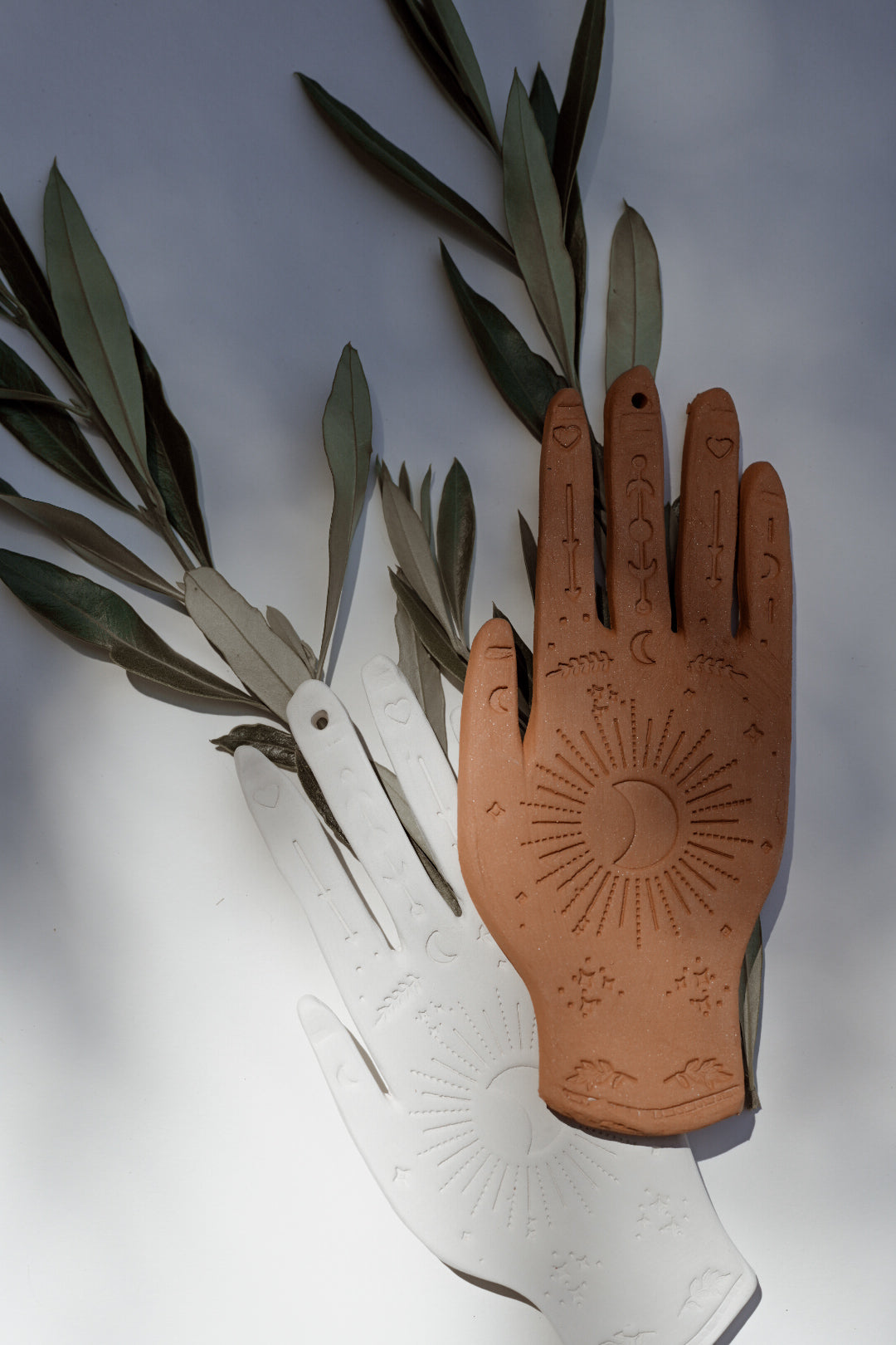 LPDV Ceramics Wandschmuck Hand -  Neumond