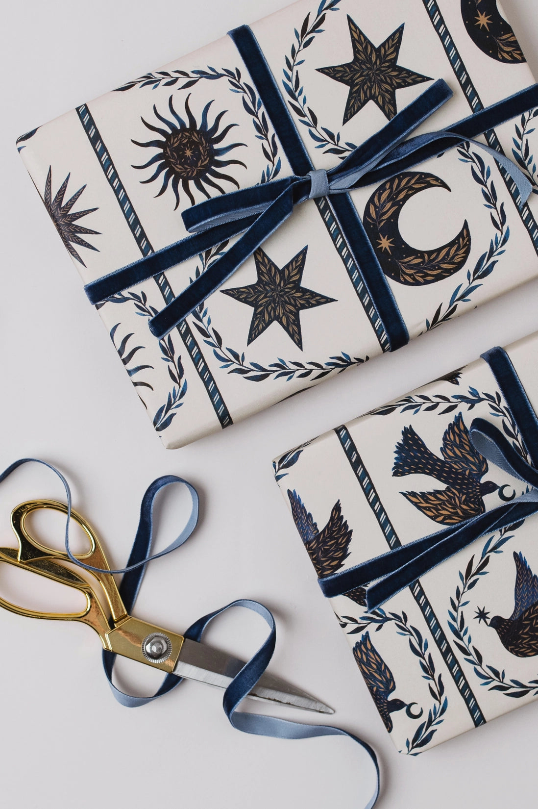 Katie Housley Geschenkpapier - Sonne/Mond