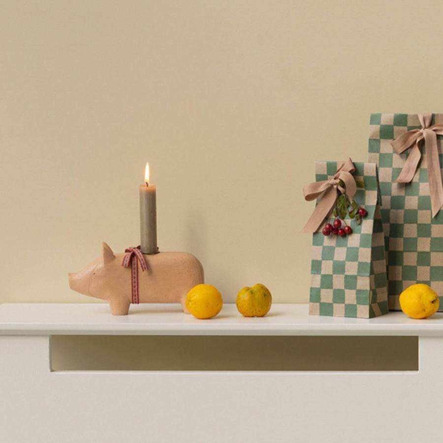 Maileg Kerzenständer aus Holz Medium - Schwein rosa