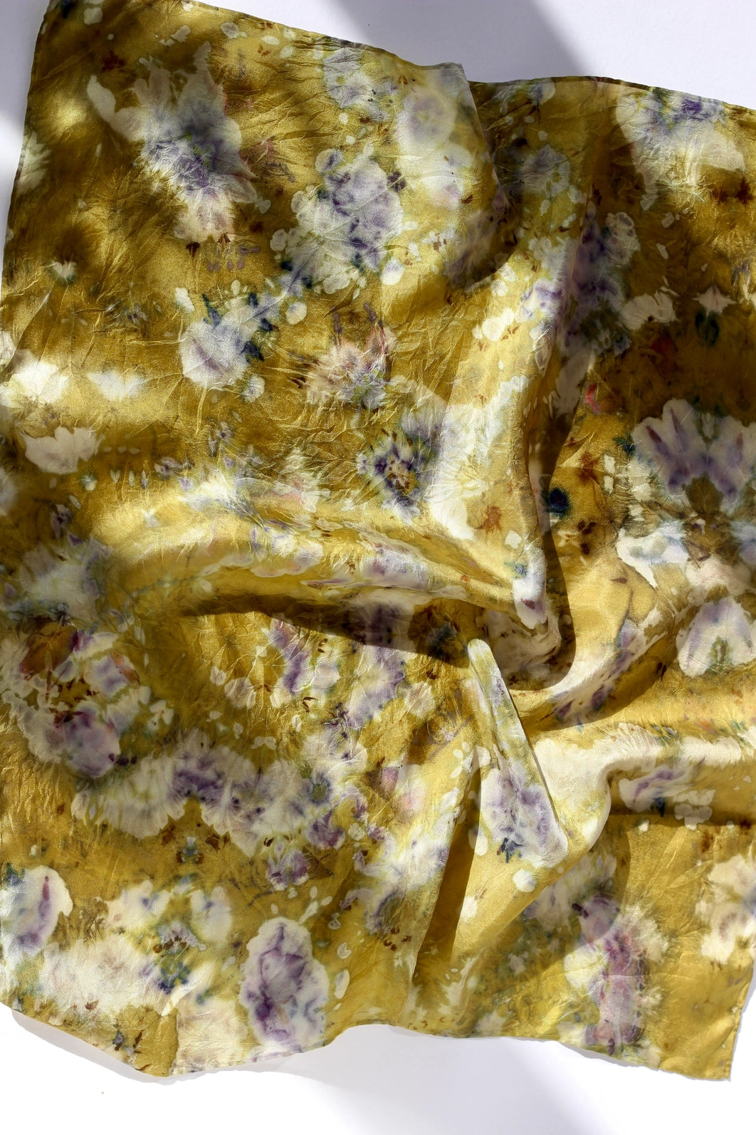 Marram - Seidenfoulard Naturblüten Oliv